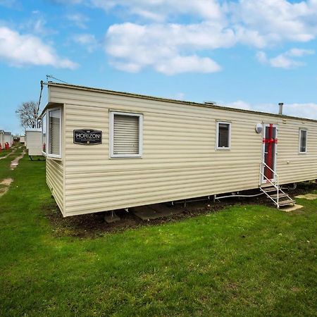 8 Berth Caravan In A Great Location In Norfolk Ref 50053D Great Yarmouth Exterior photo